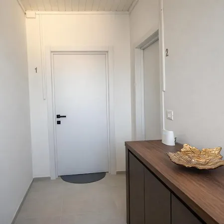 Feriehus Bonnet 23 - Trilocale Galia A 300m Dal Mare *